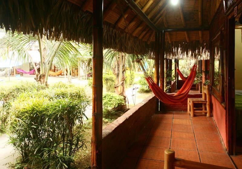 Hotel Sumpa Montañita エクステリア 写真
