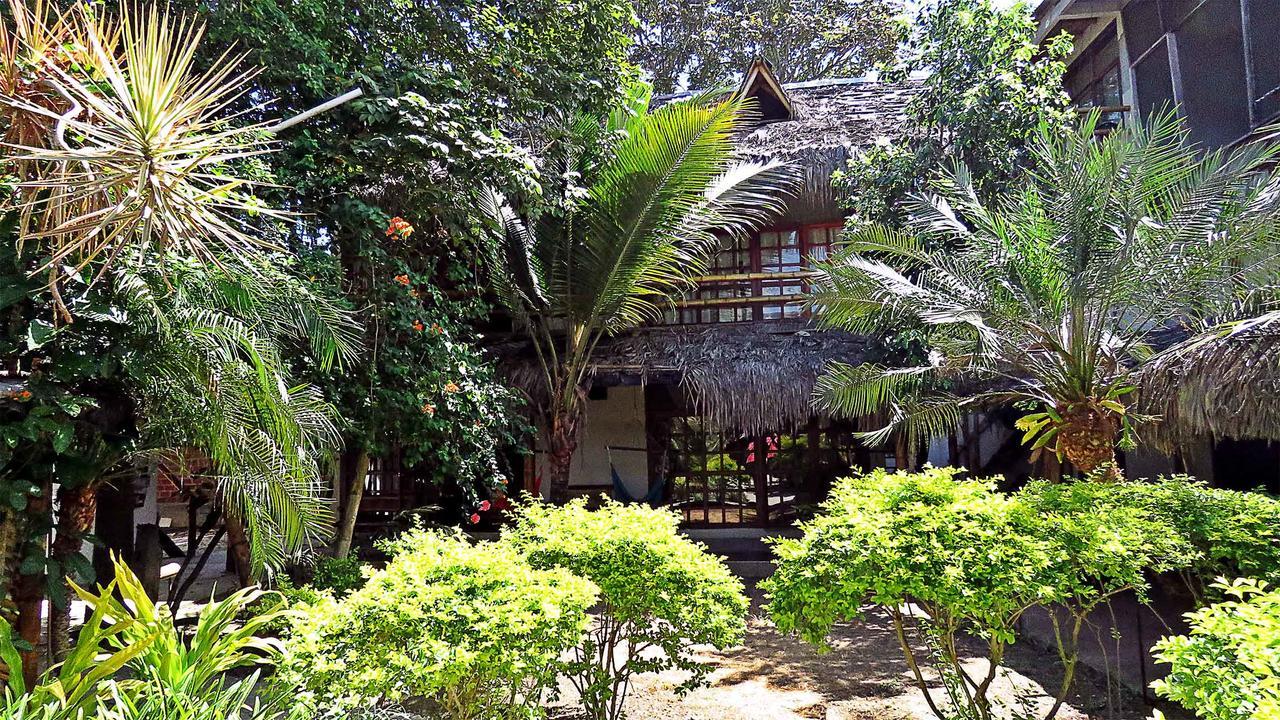 Hotel Sumpa Montañita エクステリア 写真