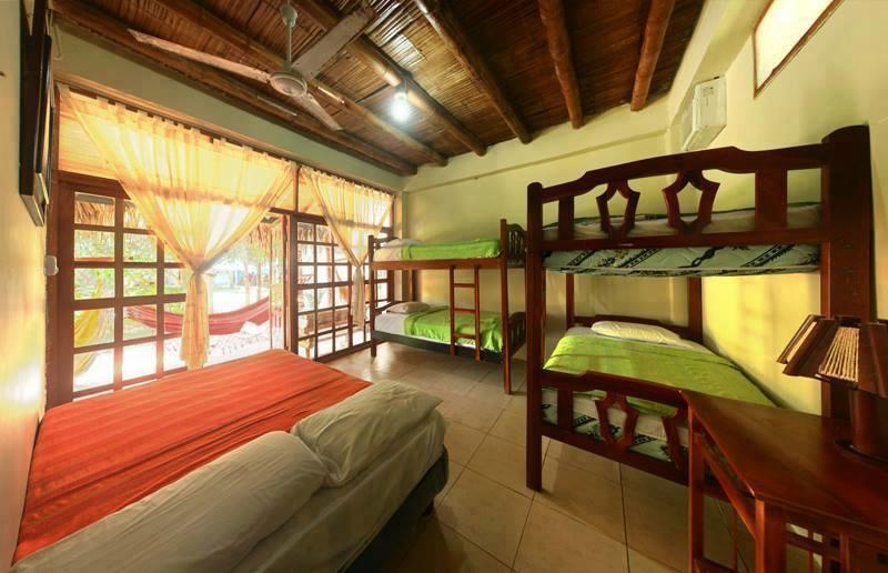 Hotel Sumpa Montañita エクステリア 写真