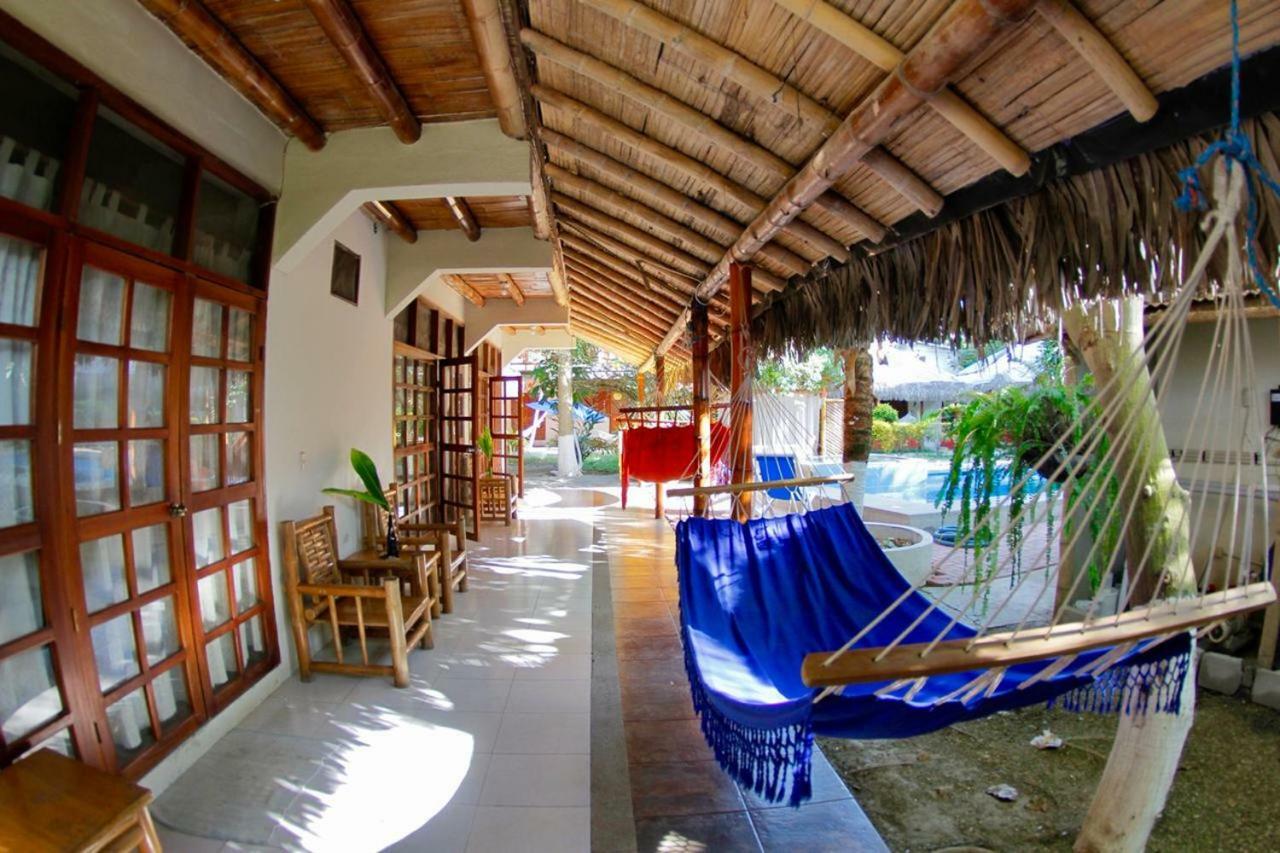 Hotel Sumpa Montañita エクステリア 写真