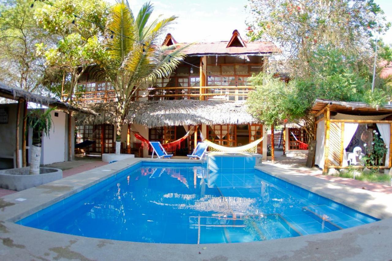 Hotel Sumpa Montañita エクステリア 写真