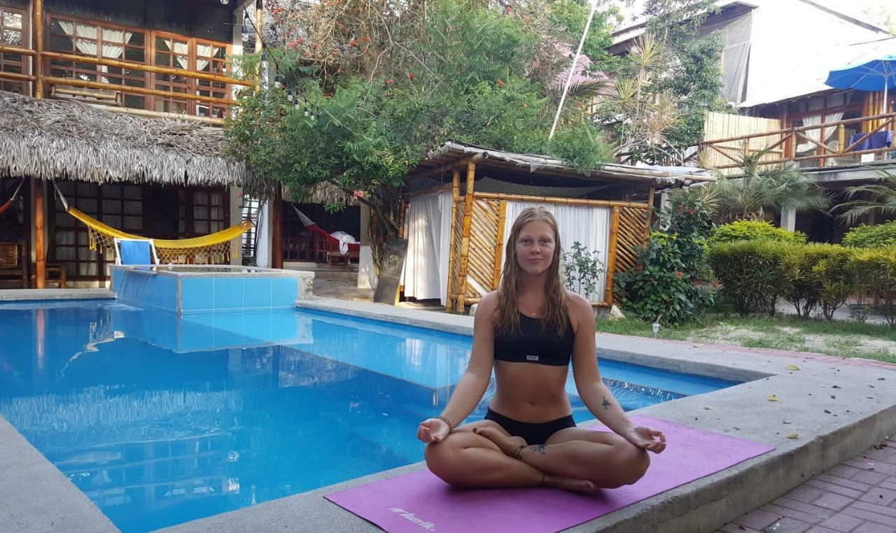 Hotel Sumpa Montañita エクステリア 写真